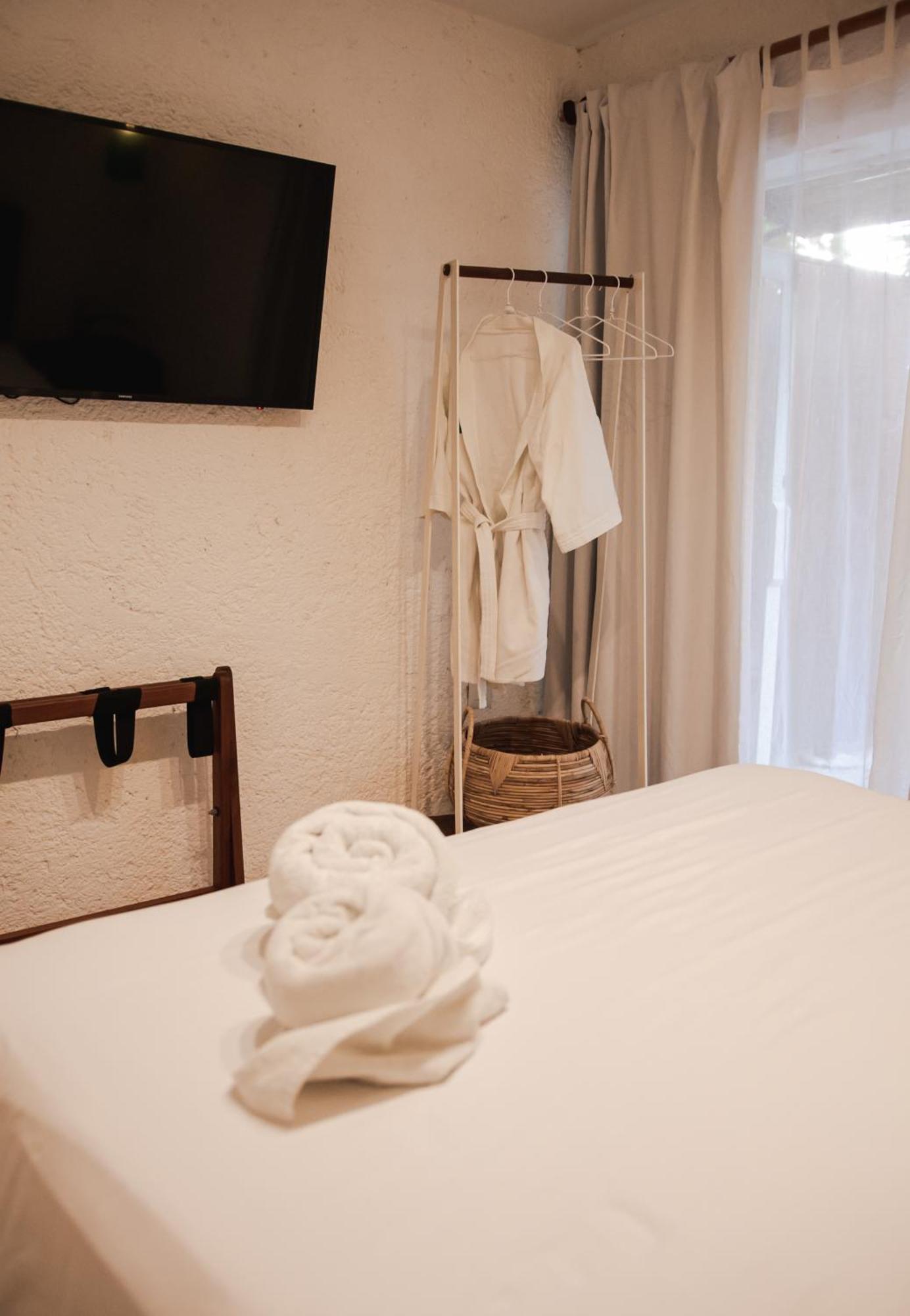 Hotel Selva Maya Bacalar Eksteriør billede